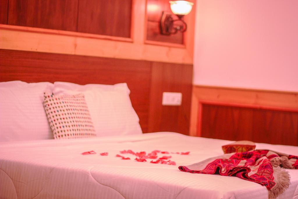 วิเวียน เดอะ ซันไรส์ รีสอร์ต Hotel มะนาลี ภายนอก รูปภาพ
