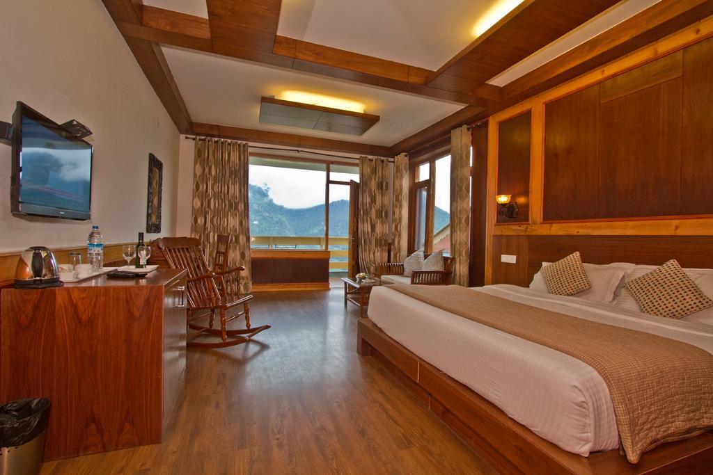 วิเวียน เดอะ ซันไรส์ รีสอร์ต Hotel มะนาลี ภายนอก รูปภาพ